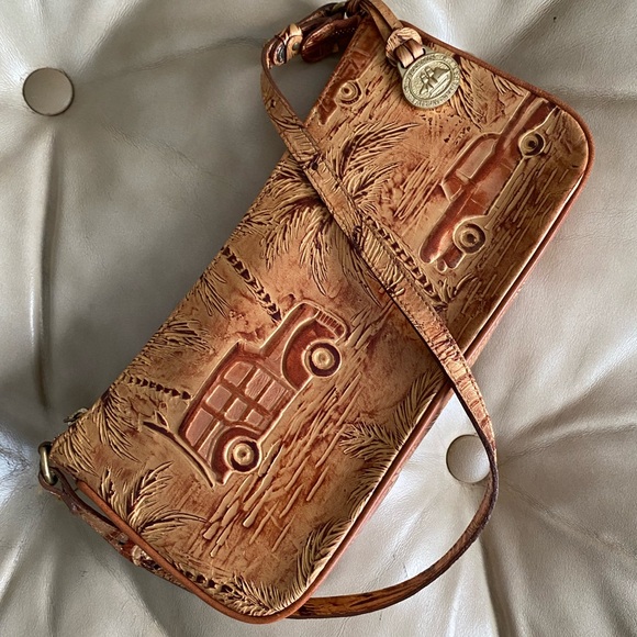 Brahmin Handbags - LKNW Brahmin Vintage Copper Copa Cabana Shoulder Bag Leather Palm Car
